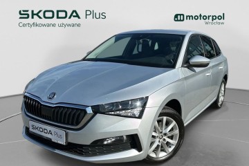 Ambition + Pakiety, Tempomat, Kamera, Podgrzewane fotele, CarPlay, 1wł