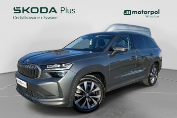 Selection + Pakiet Light & View, Hak, Kamera, ACC, Virtual Cockpit