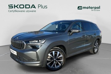 Selection + Pakiet Light & View, Hak, Kamera, ACC, Virtual Cockpit